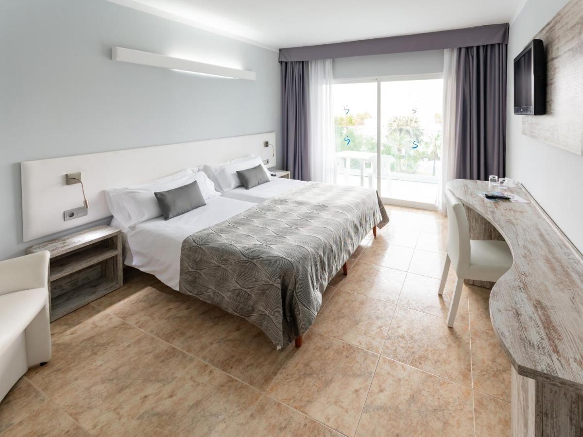 Habitación Cuádruple con balcón